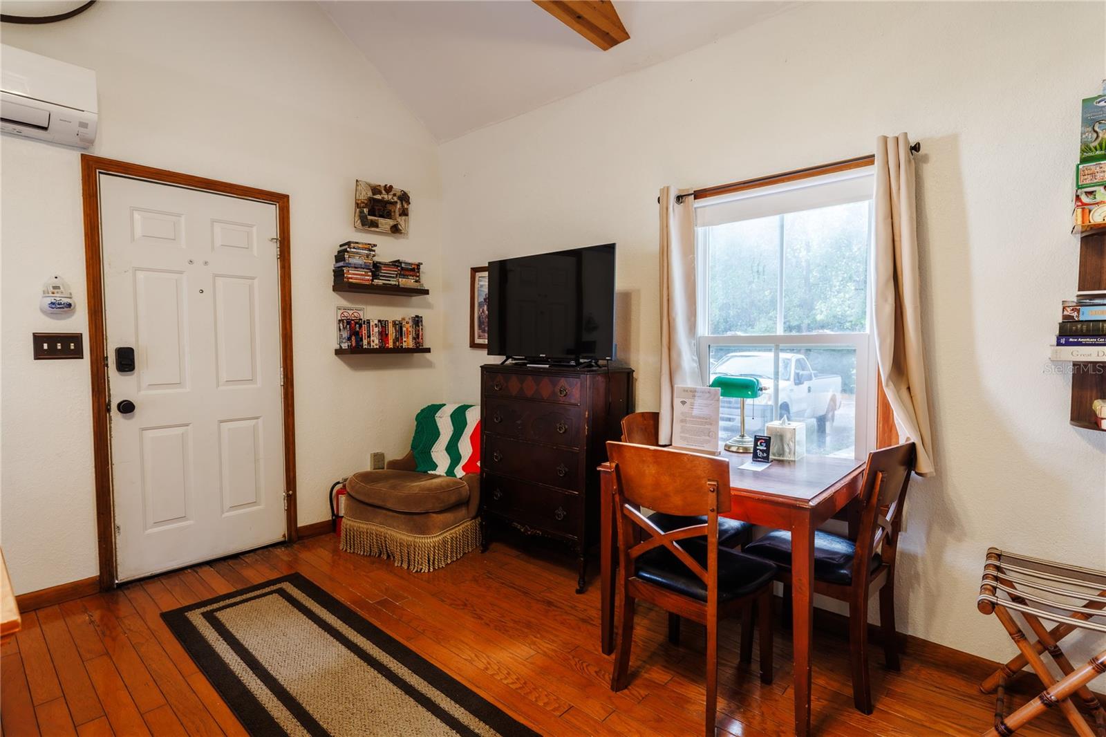 Image 13 of 100 For 215 French Avenue