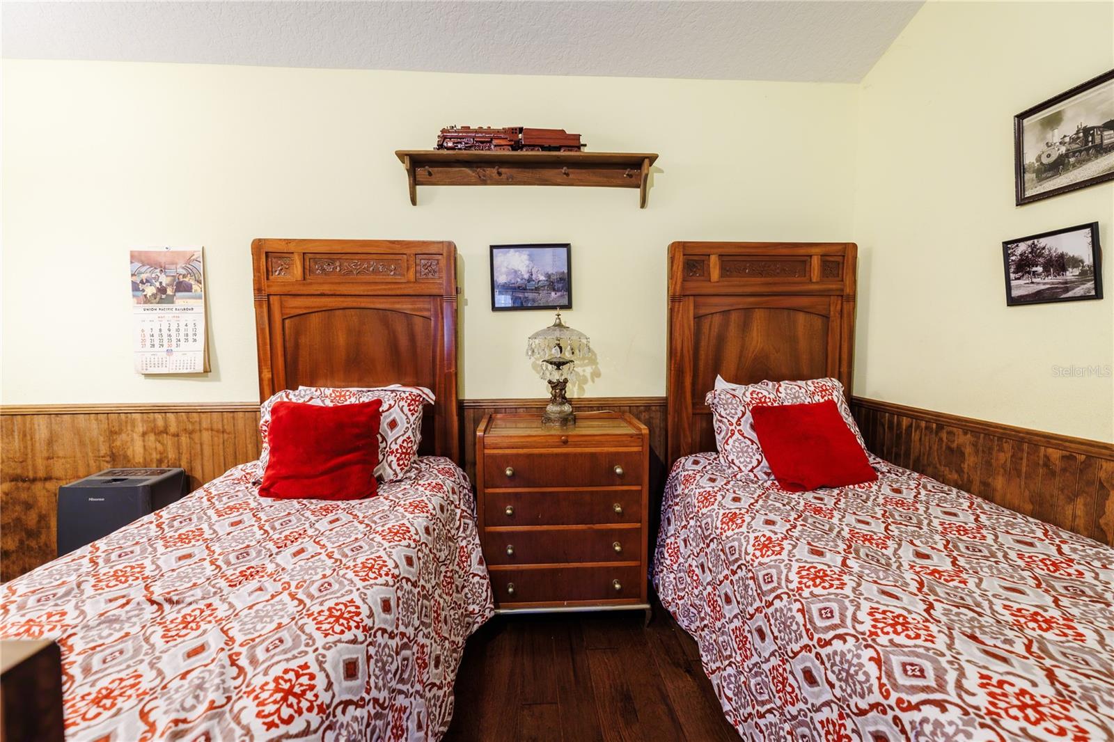 Image 24 of 100 For 215 French Avenue