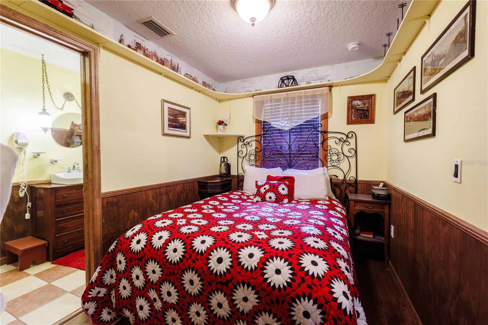 Image 26 of 100 For 215 French Avenue