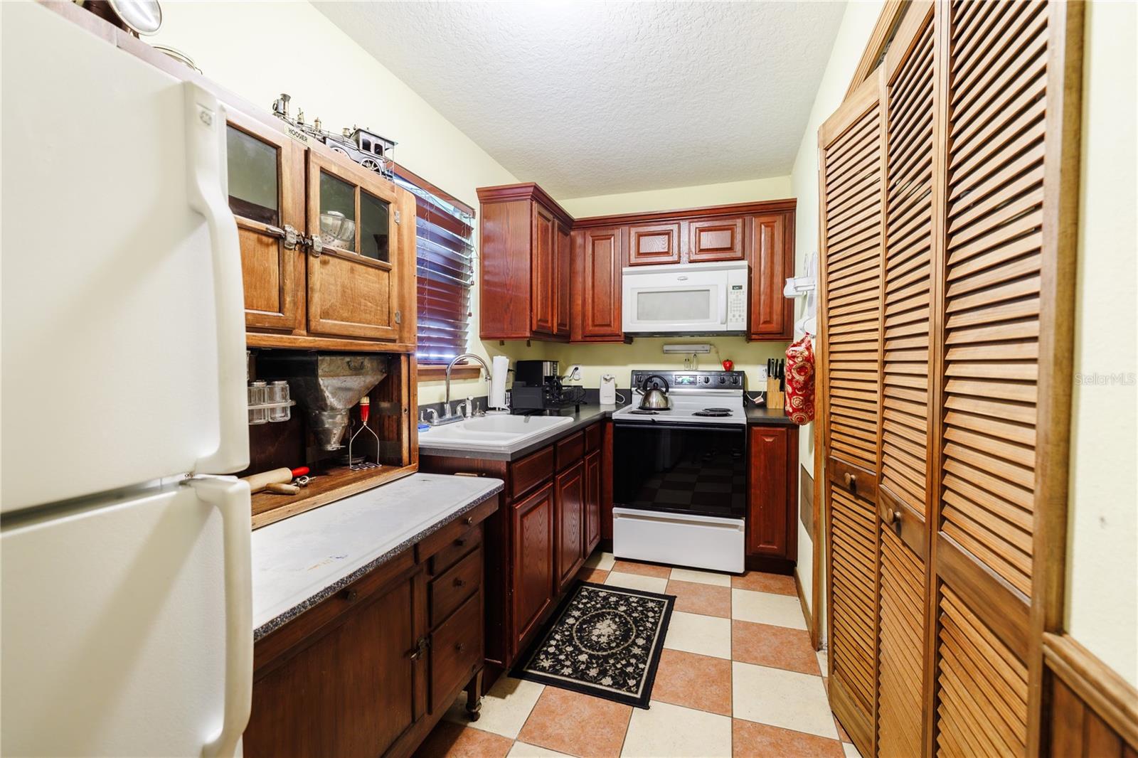 Image 30 of 100 For 215 French Avenue