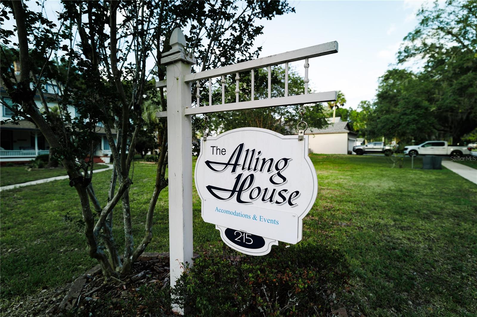 Image 4 of 100 For 215 French Avenue