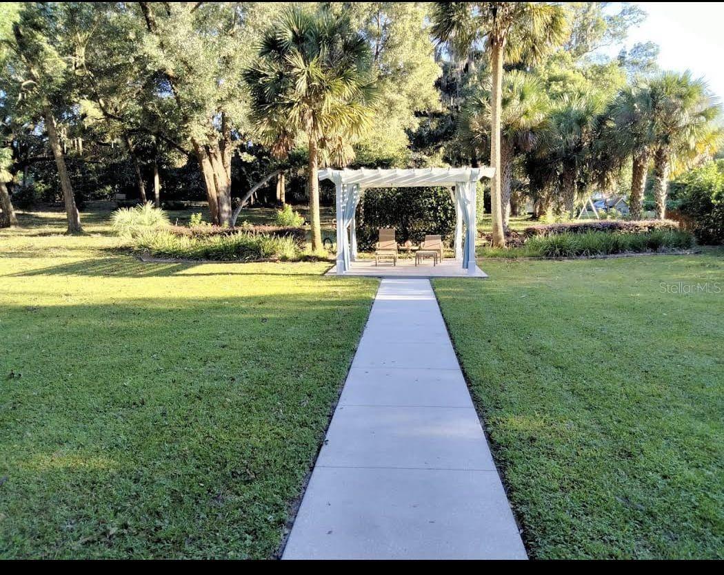 Image 5 of 100 For 215 French Avenue