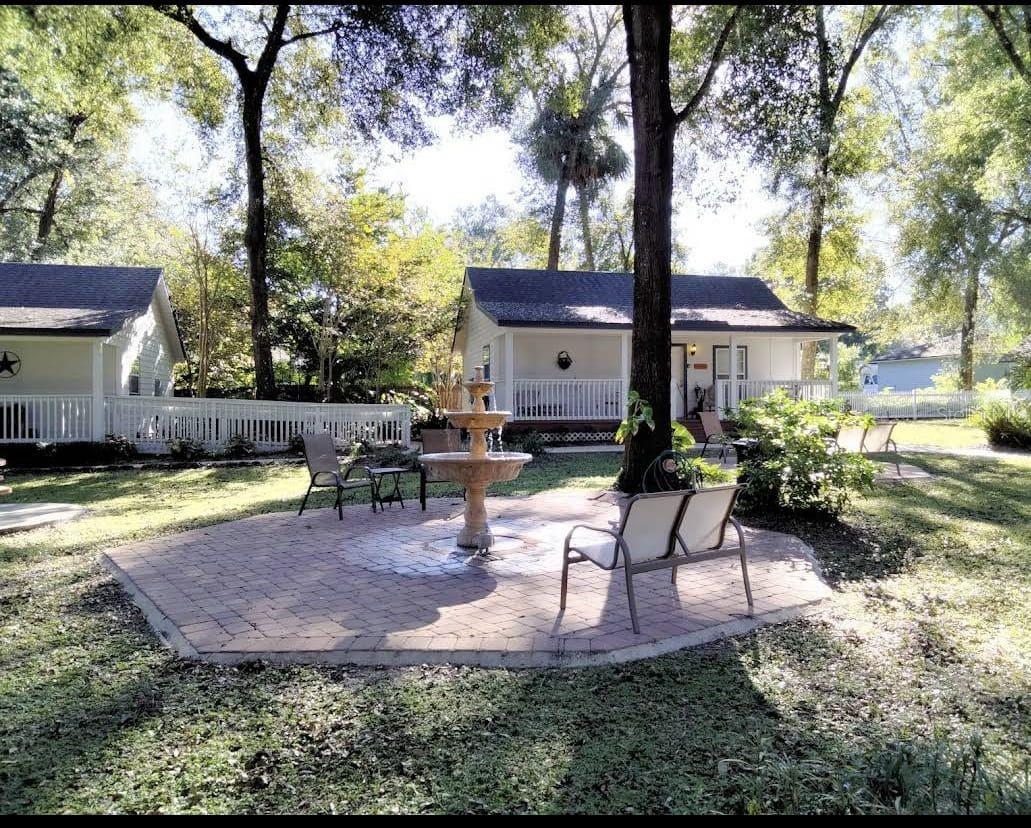 Image 7 of 100 For 215 French Avenue