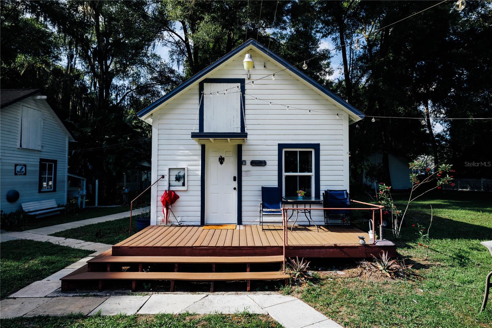 Image 8 of 100 For 215 French Avenue