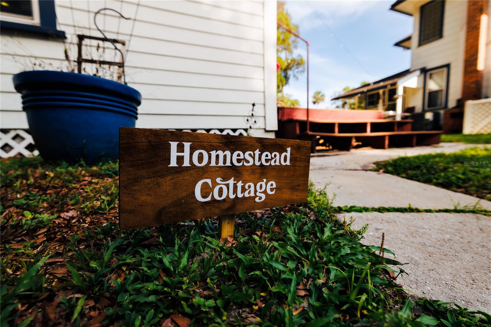 Image 9 of 100 For 215 French Avenue