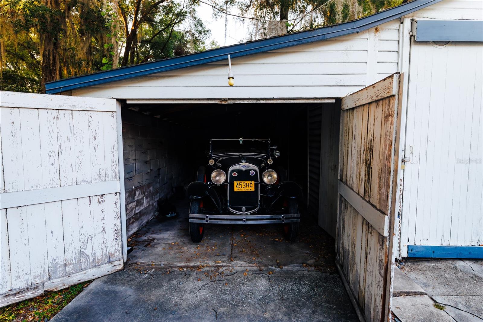 Image 94 of 100 For 215 French Avenue