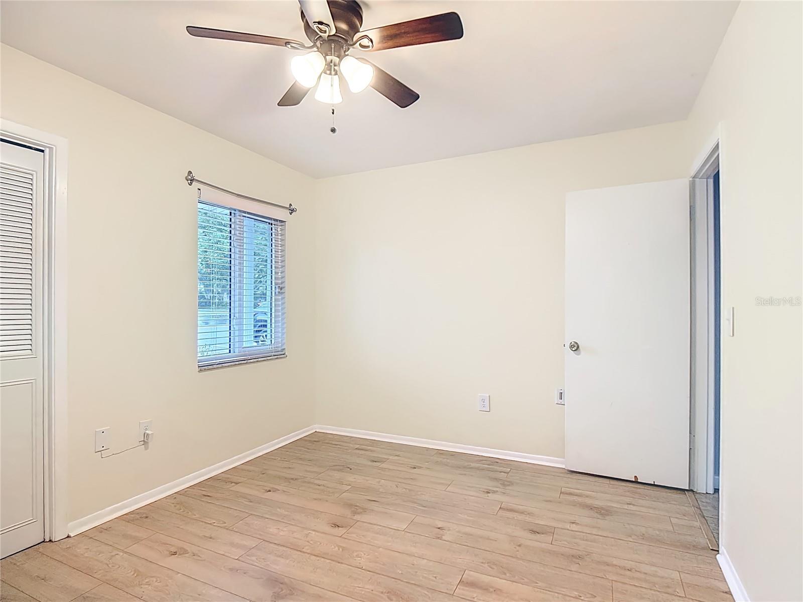 Image 29 of 39 For 1915 Sylvester Road