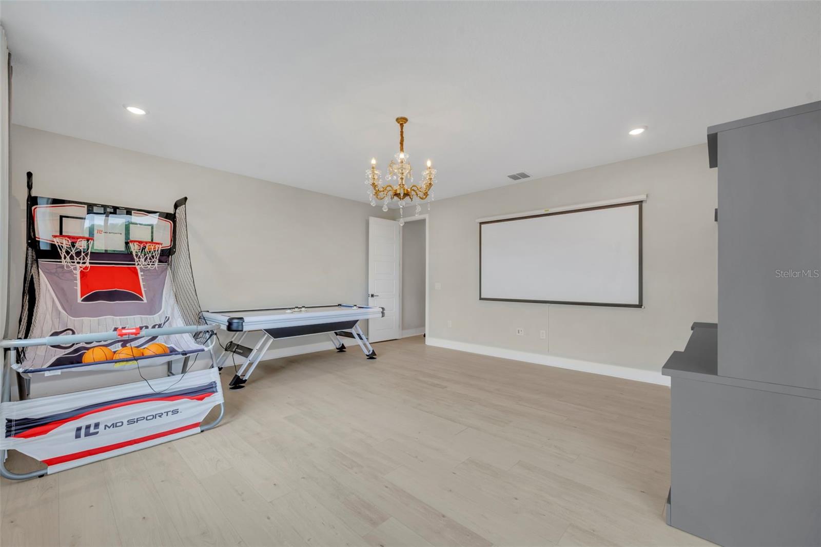 Image 46 of 69 For 7344 Alpine Butterfly Lane