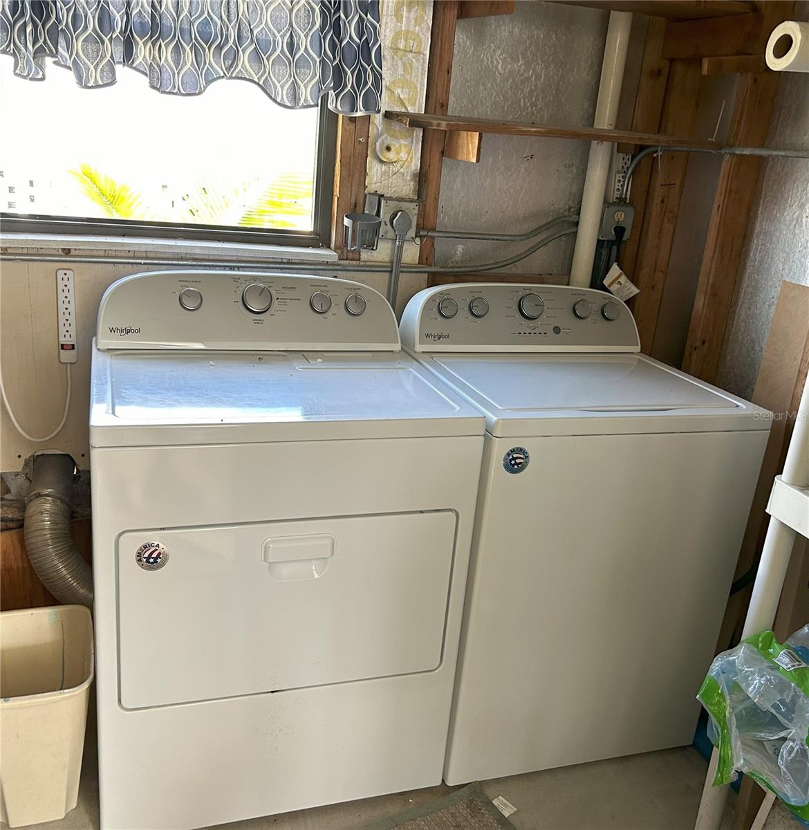 Image 17 of 29 For 15550 Burnt Store Road 60