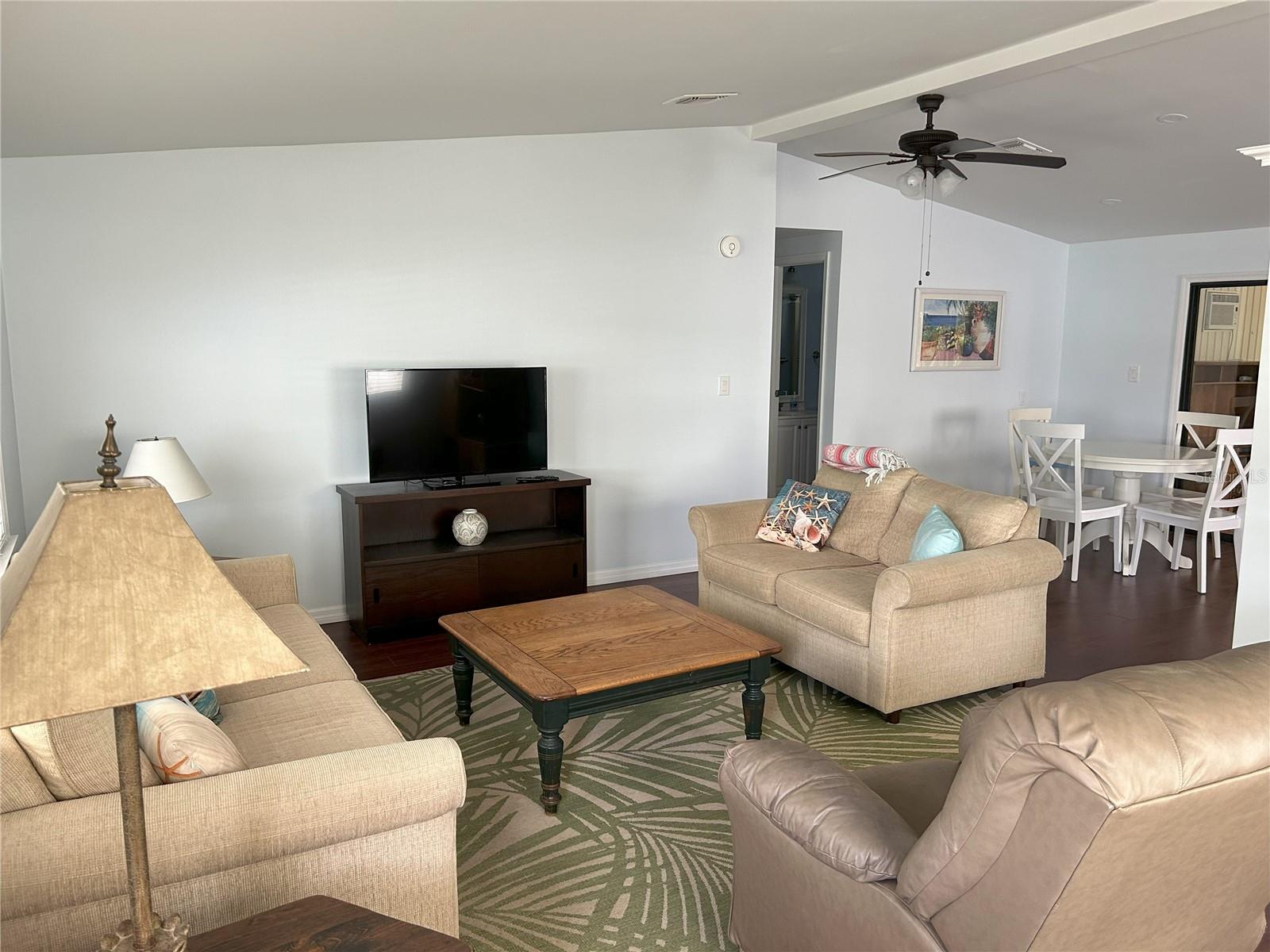 Image 20 of 29 For 15550 Burnt Store Road 60