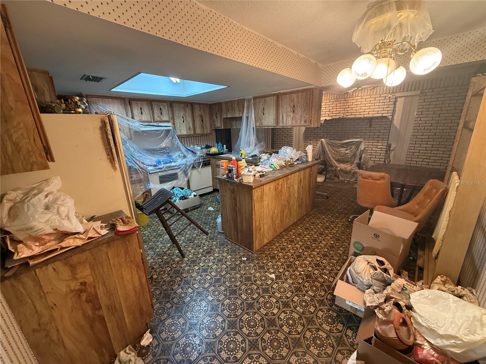 Image 3 of 13 For 1129 Willow Run Drive