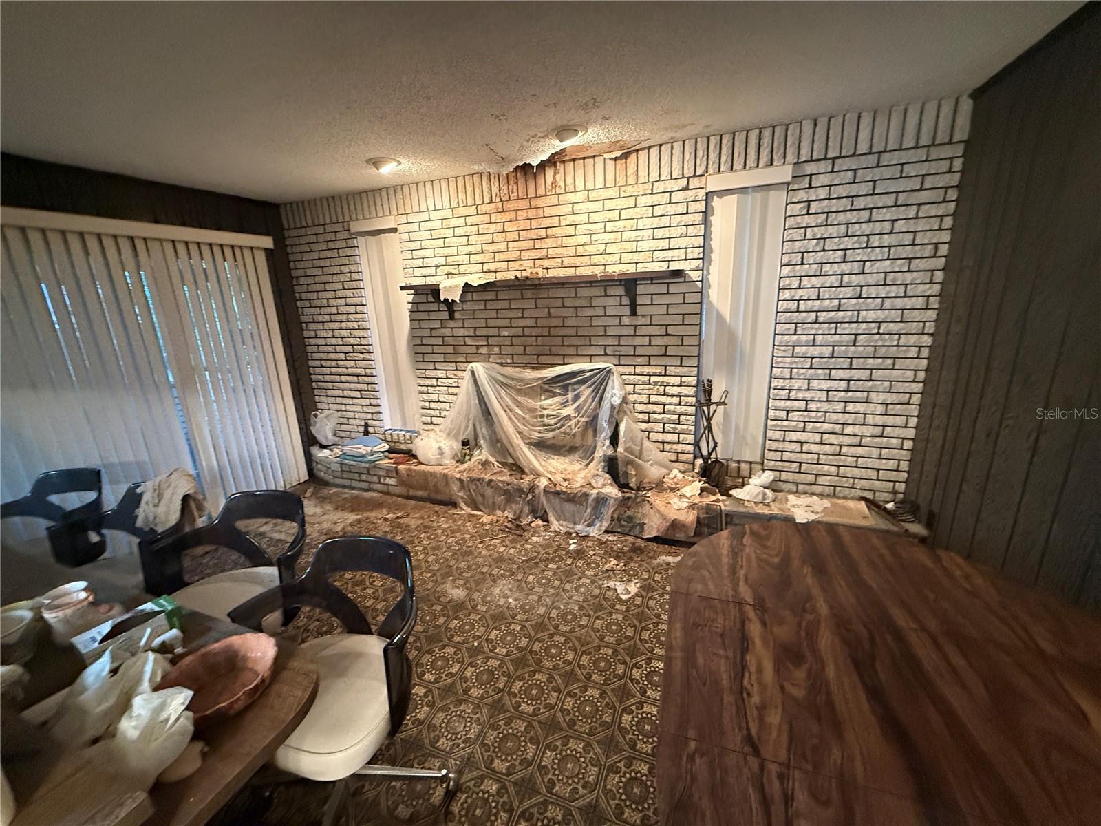 Image 4 of 13 For 1129 Willow Run Drive