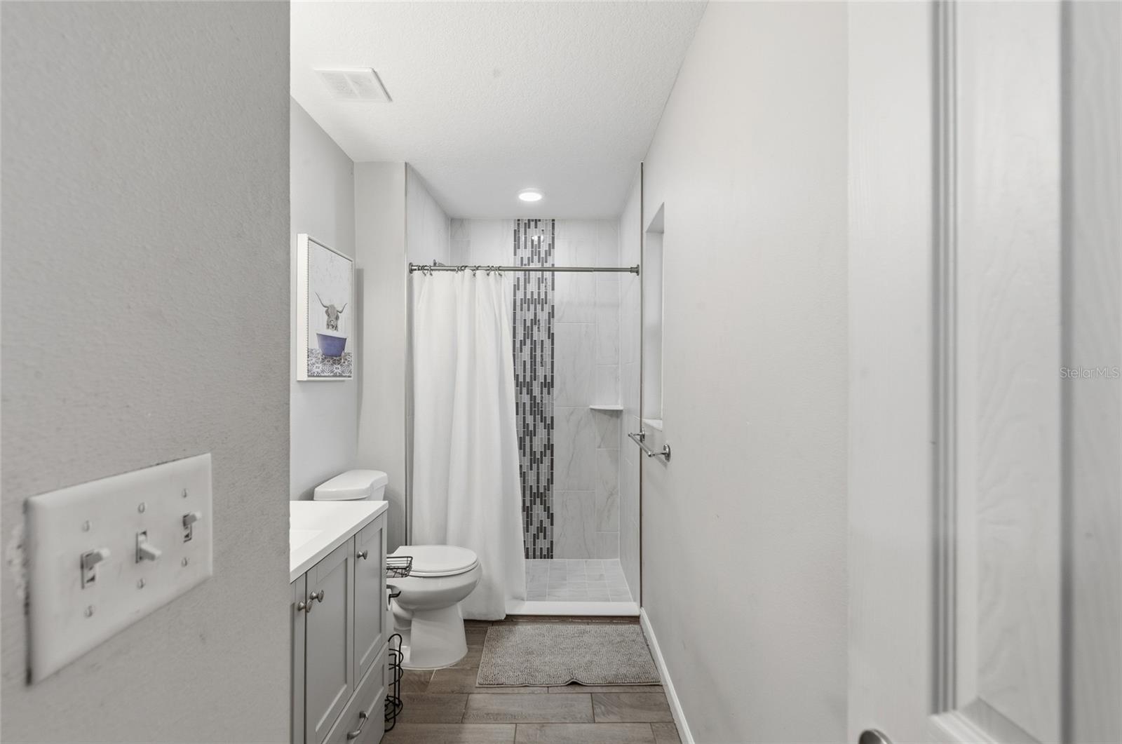 Image 16 of 27 For 3715 Trianon Drive