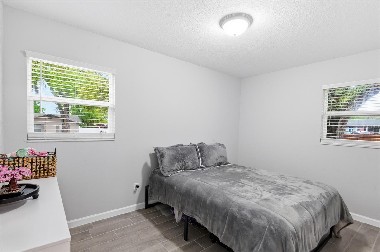 Image 21 of 27 For 3715 Trianon Drive