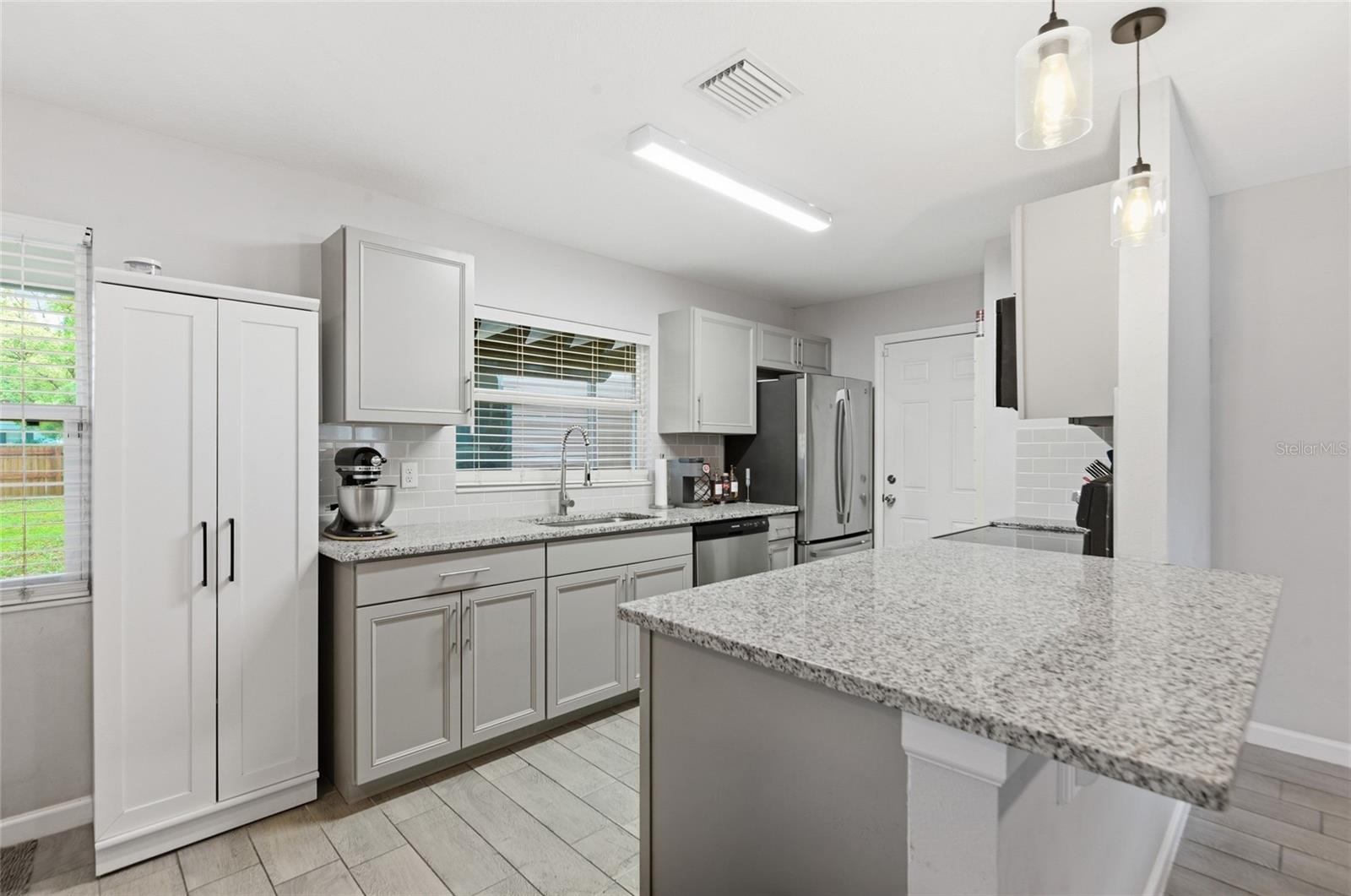 Image 6 of 27 For 3715 Trianon Drive