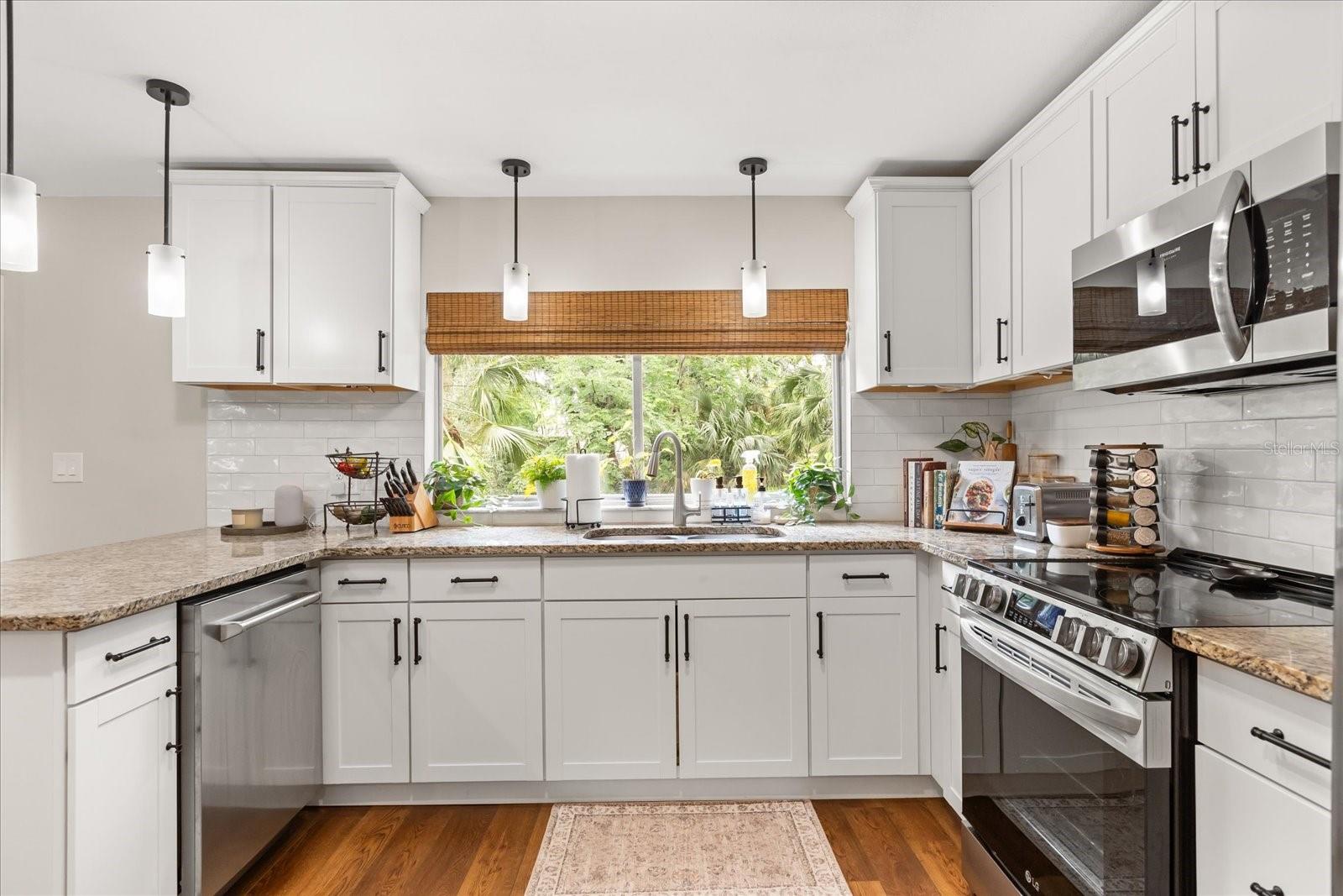 Image 13 of 35 For 527 San Sebastian Prado