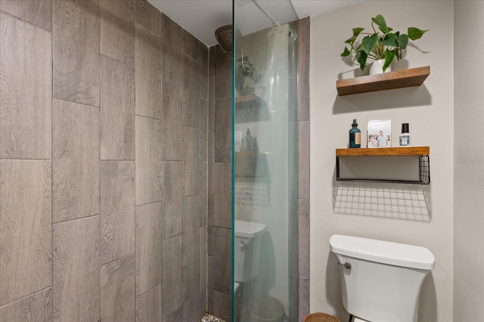 Image 18 of 35 For 527 San Sebastian Prado