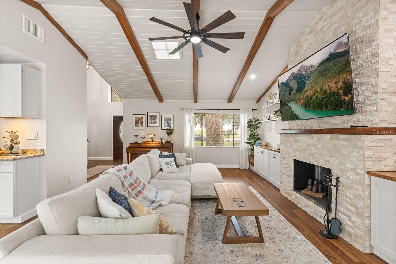 Image 7 of 35 For 527 San Sebastian Prado