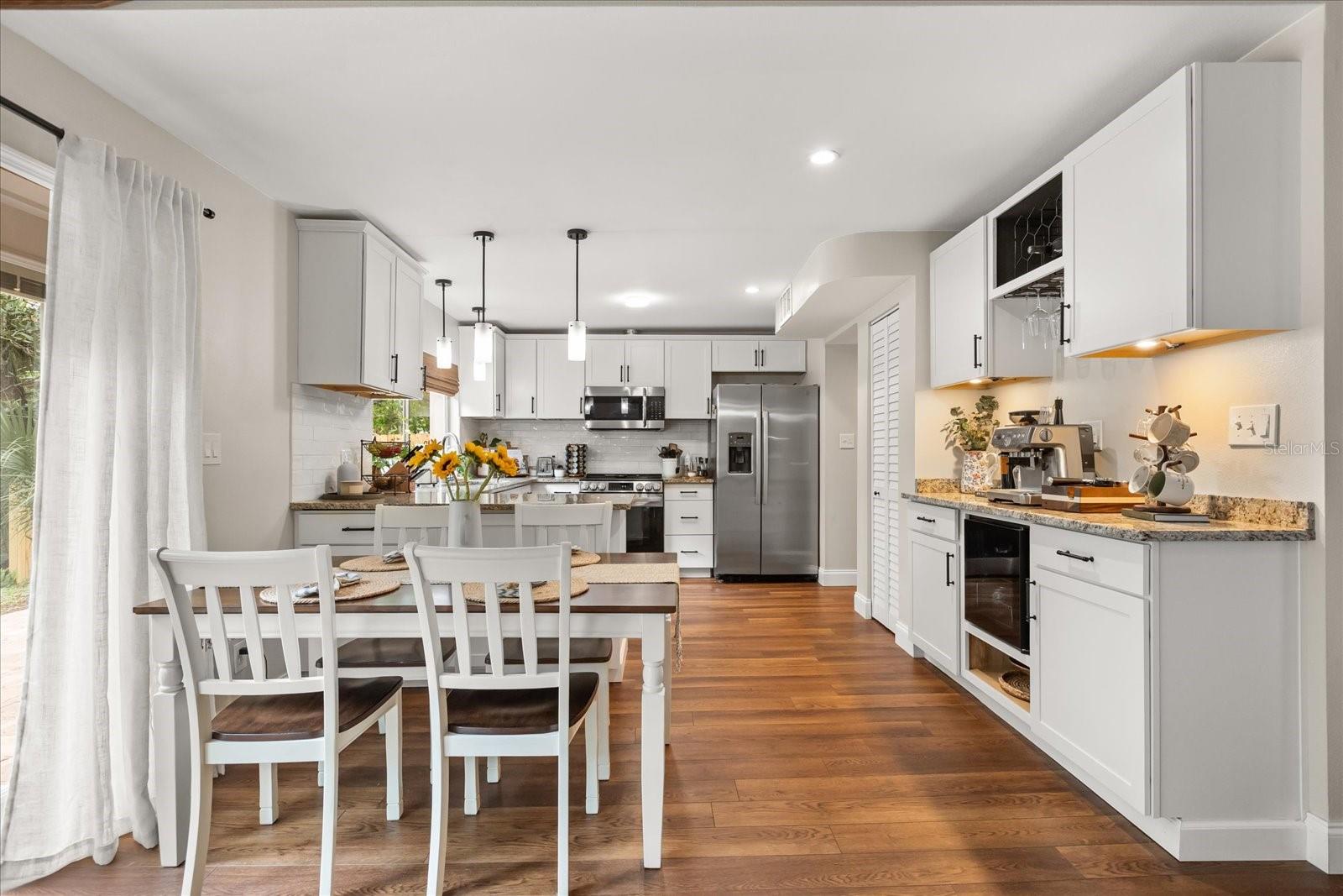 Image 9 of 35 For 527 San Sebastian Prado