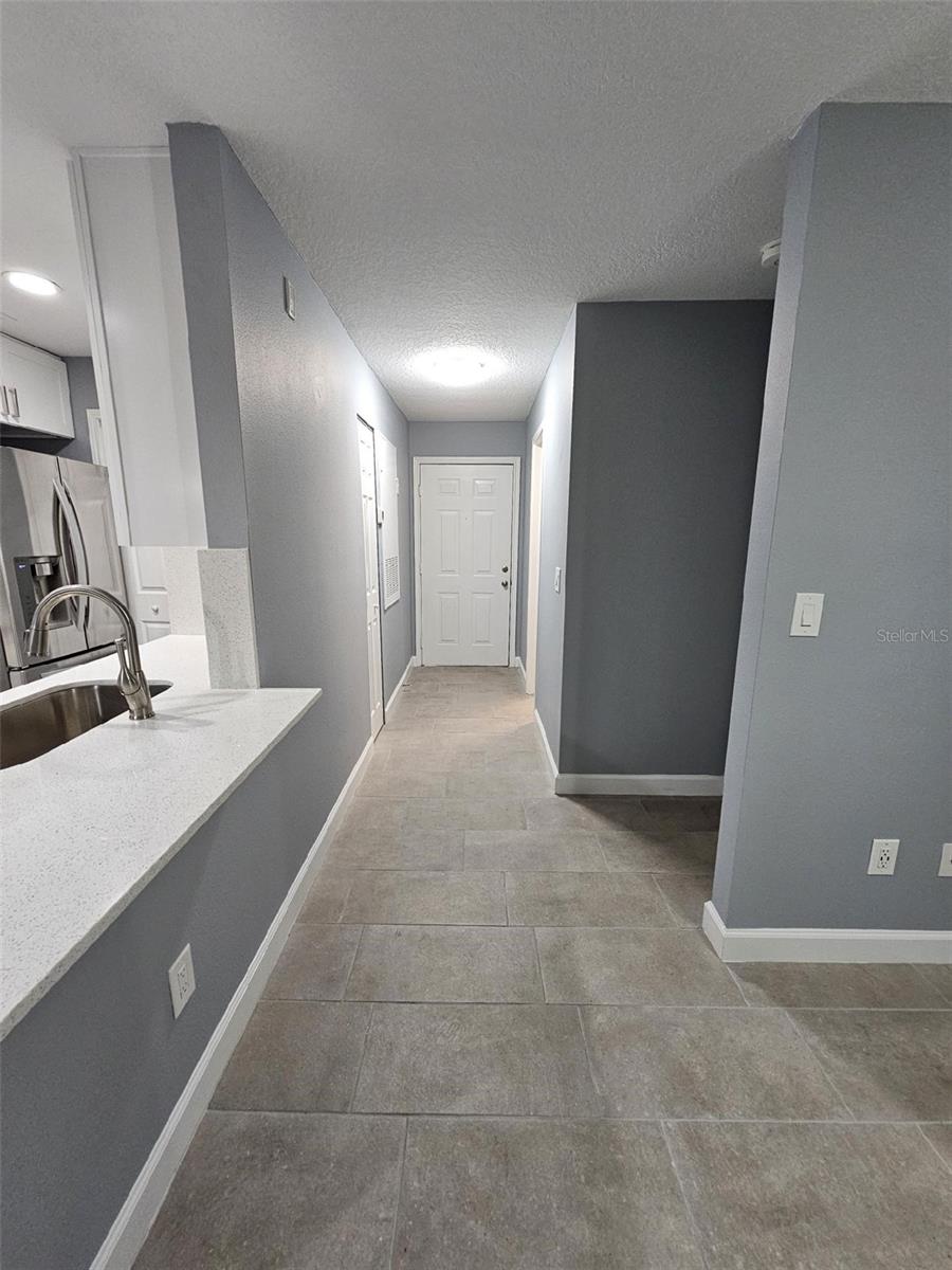 Image 24 of 32 For 2533 Grassy Point Drive 203