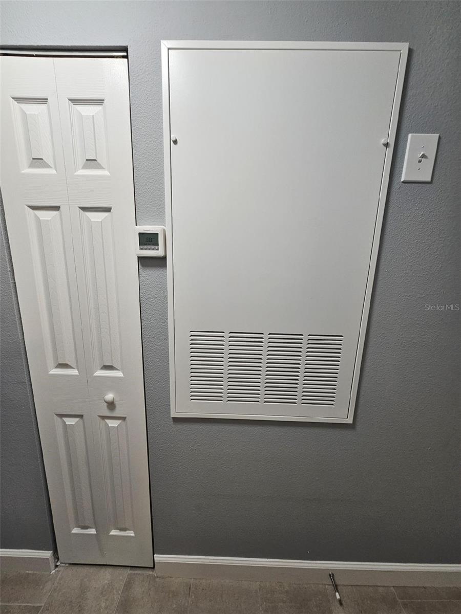 Image 27 of 32 For 2533 Grassy Point Drive 203