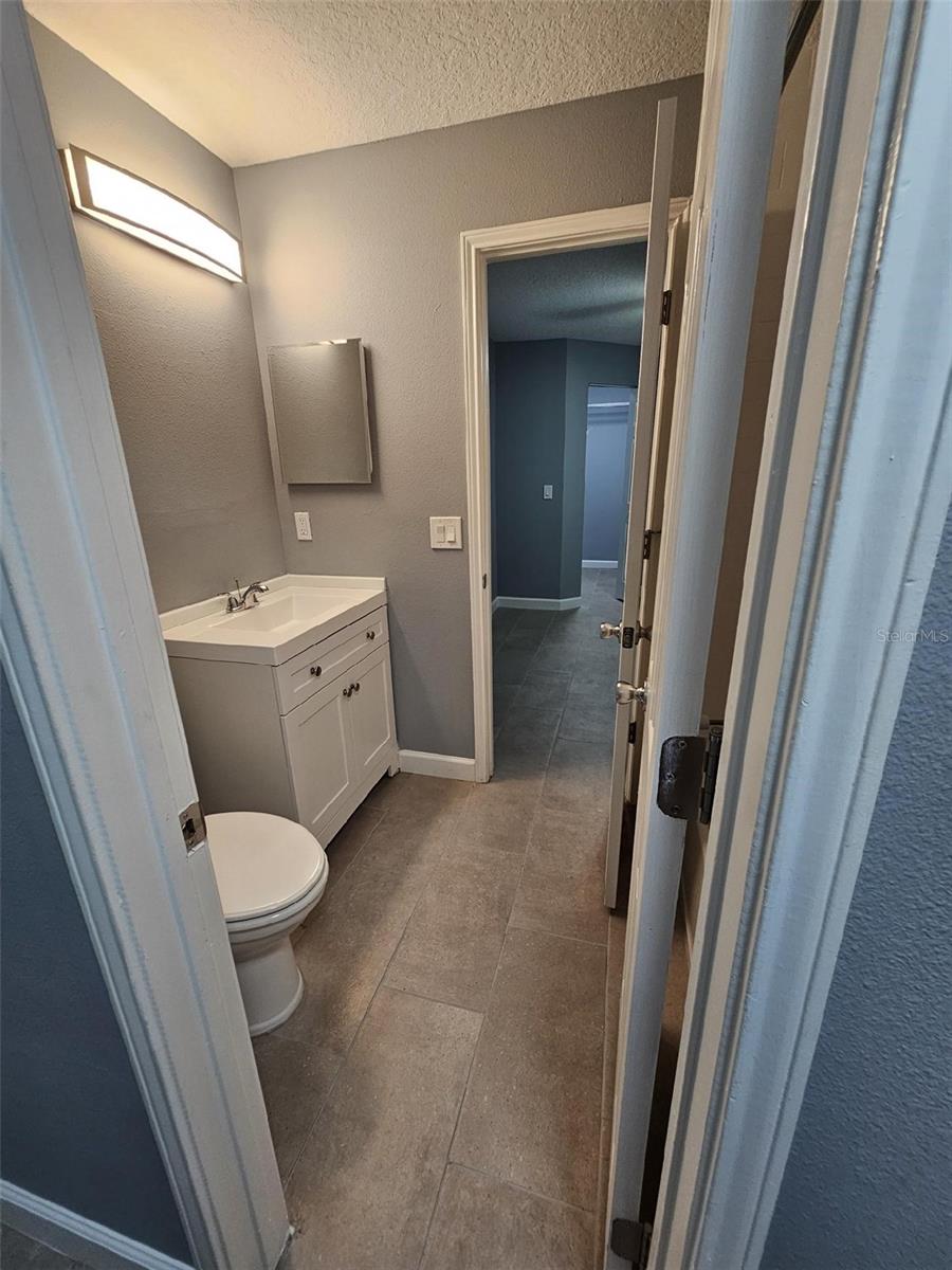 Image 30 of 32 For 2533 Grassy Point Drive 203