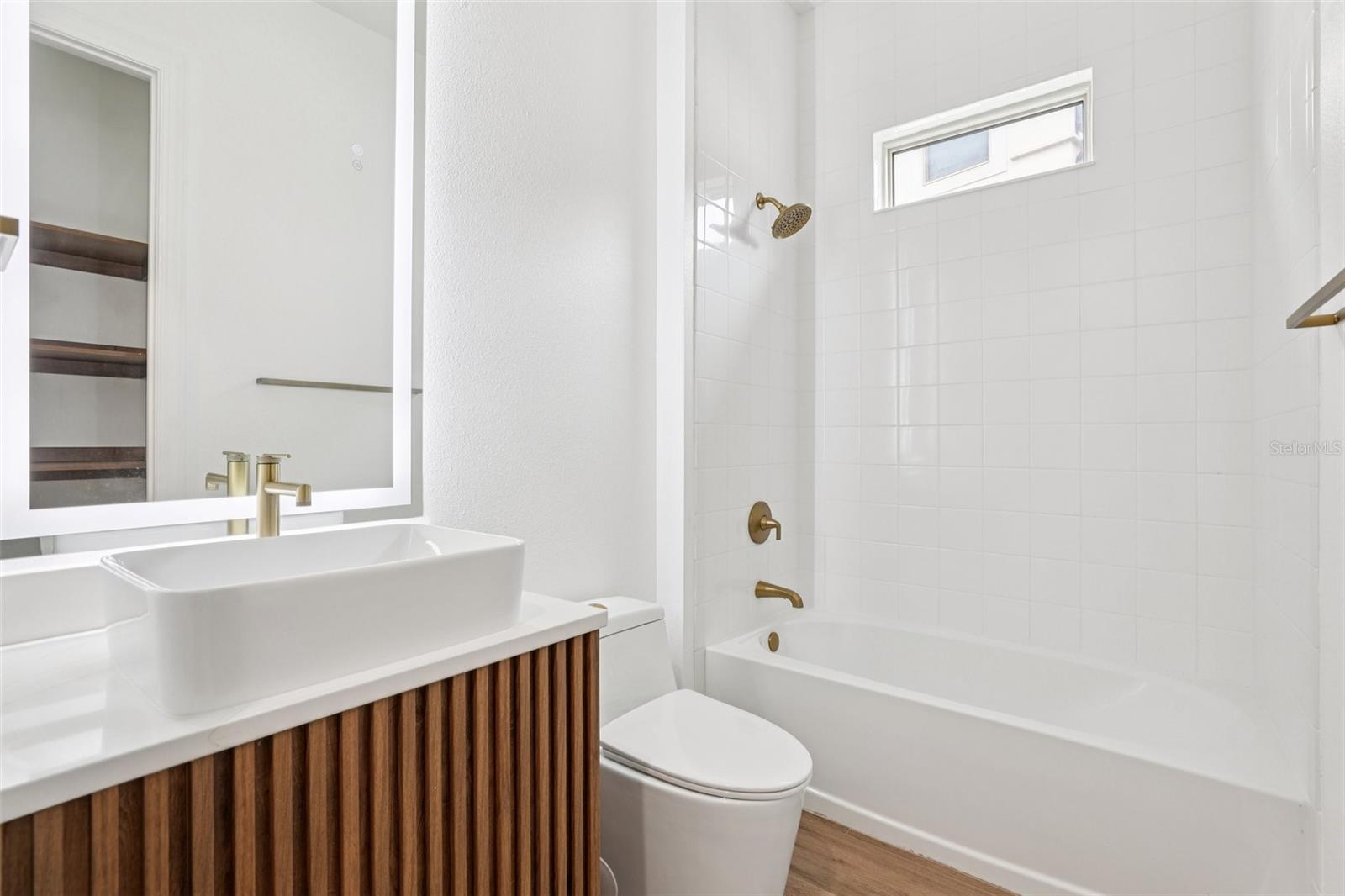 Image 16 of 44 For 10409 Angel Oak Court