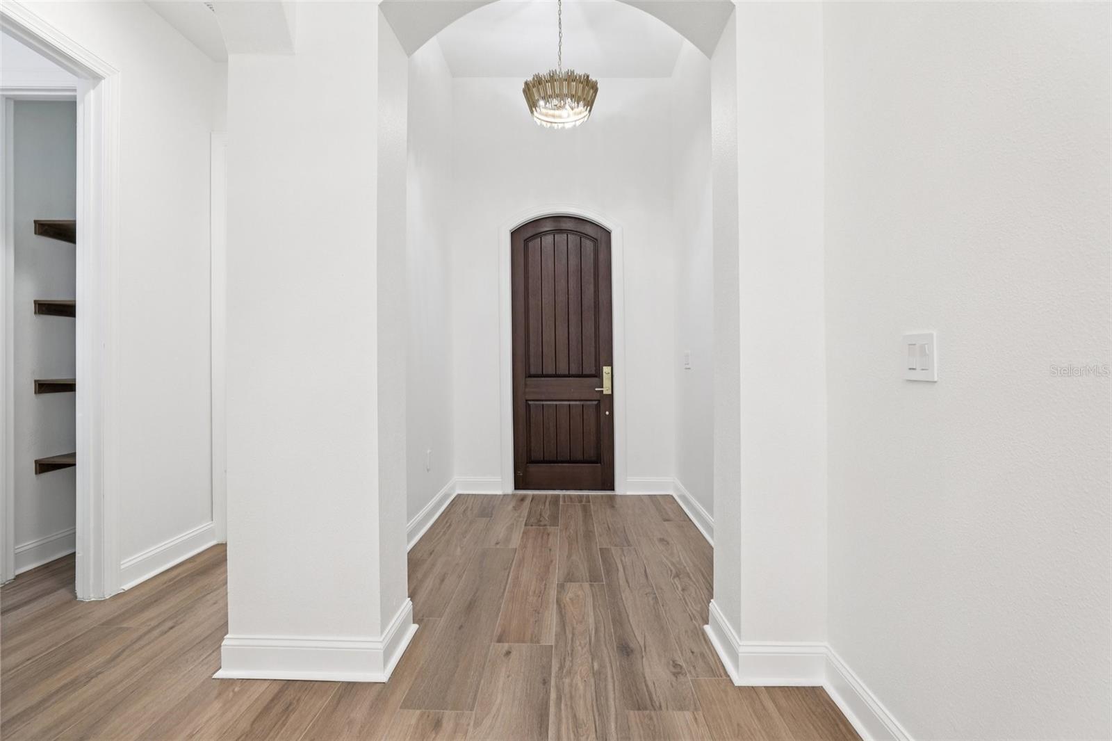 Image 22 of 44 For 10409 Angel Oak Court