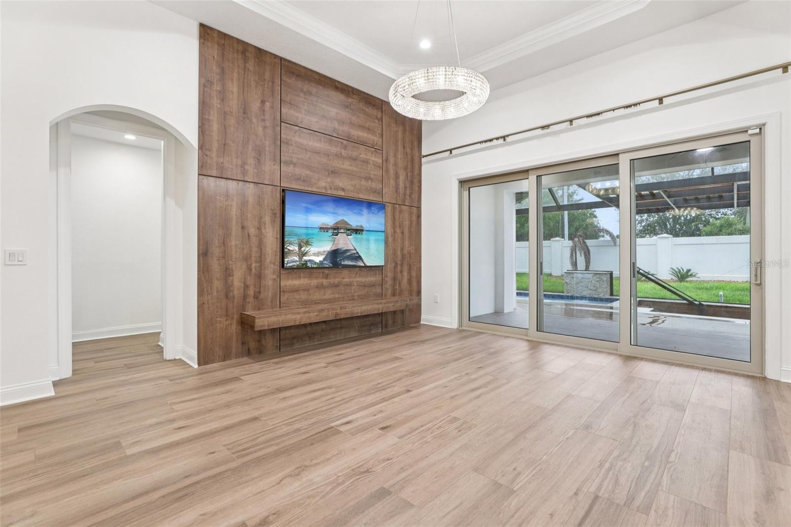 Image 36 of 44 For 10409 Angel Oak Court