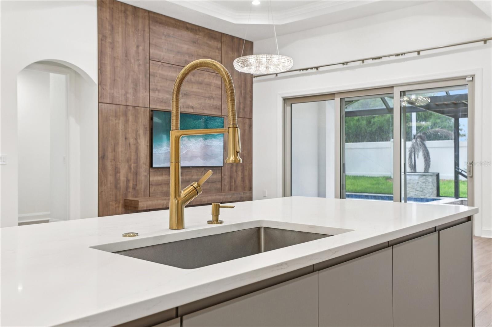 Image 5 of 44 For 10409 Angel Oak Court