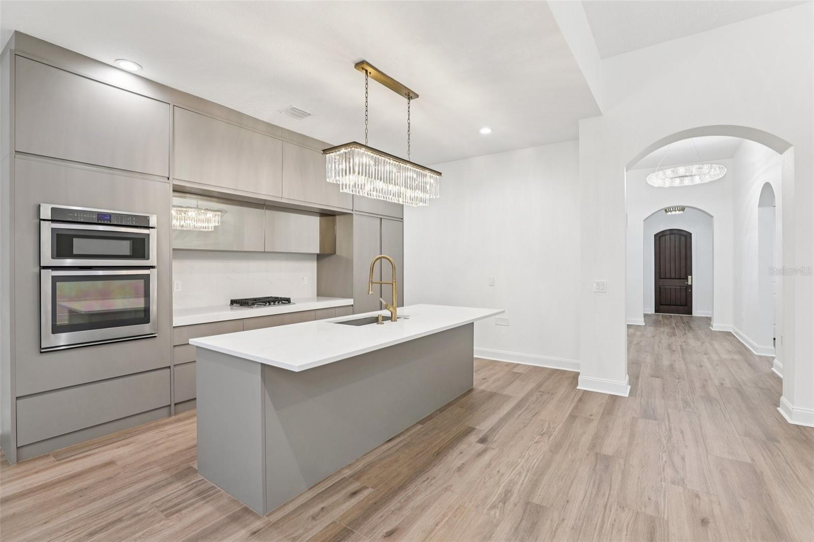 Image 7 of 44 For 10409 Angel Oak Court