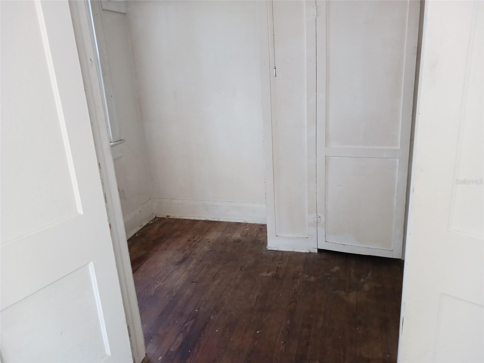 Image 9 of 13 For 720 6th Street Nw 2