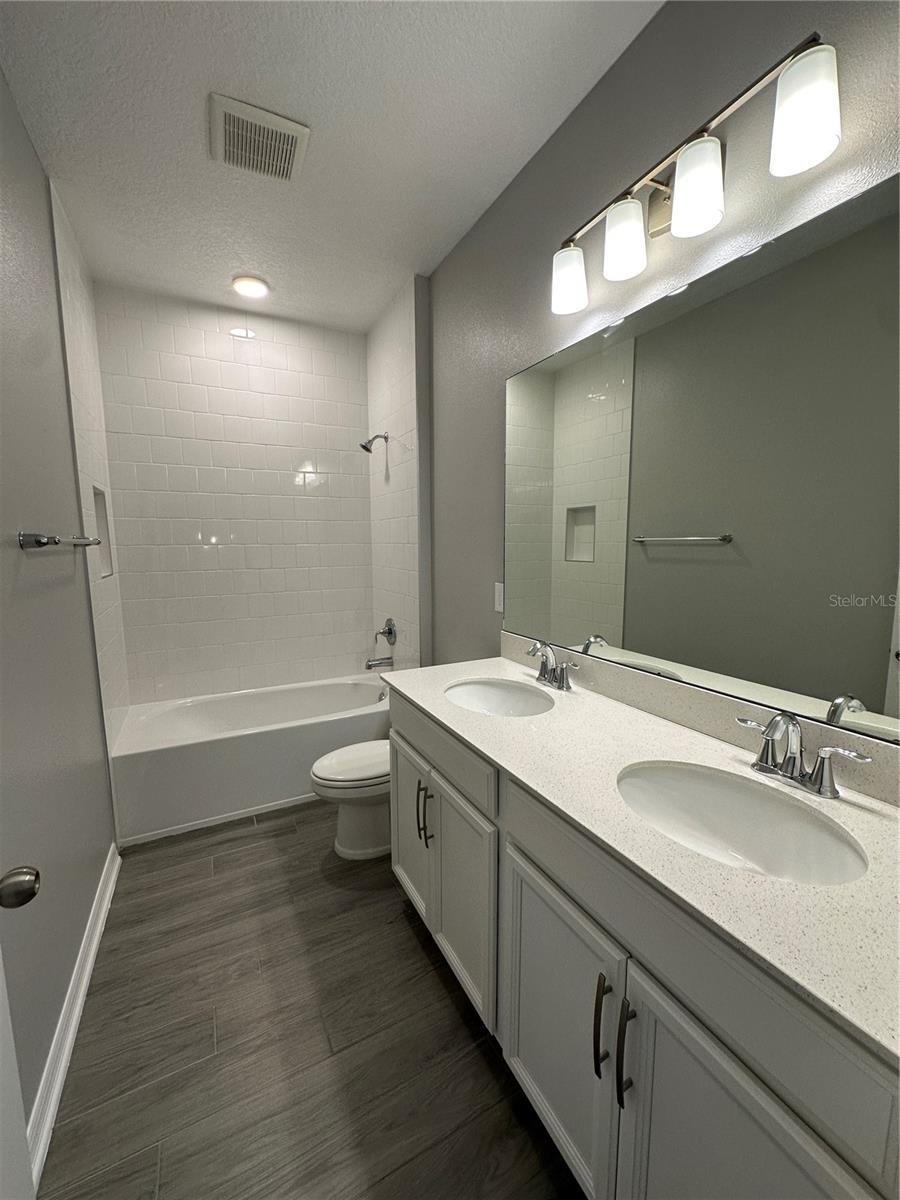 Image 16 of 29 For 12513 Encore At Ovation Way