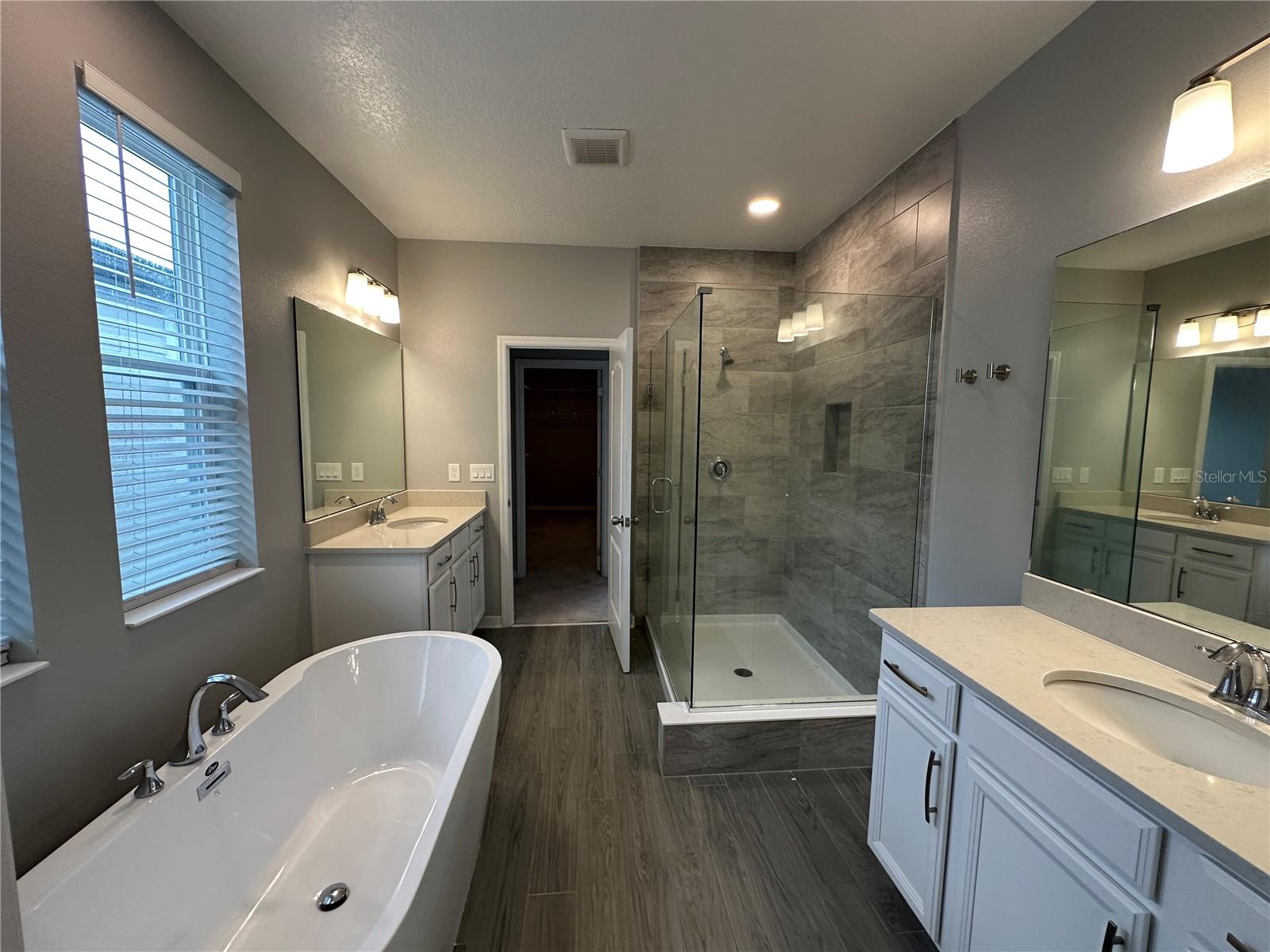 Image 26 of 29 For 12513 Encore At Ovation Way