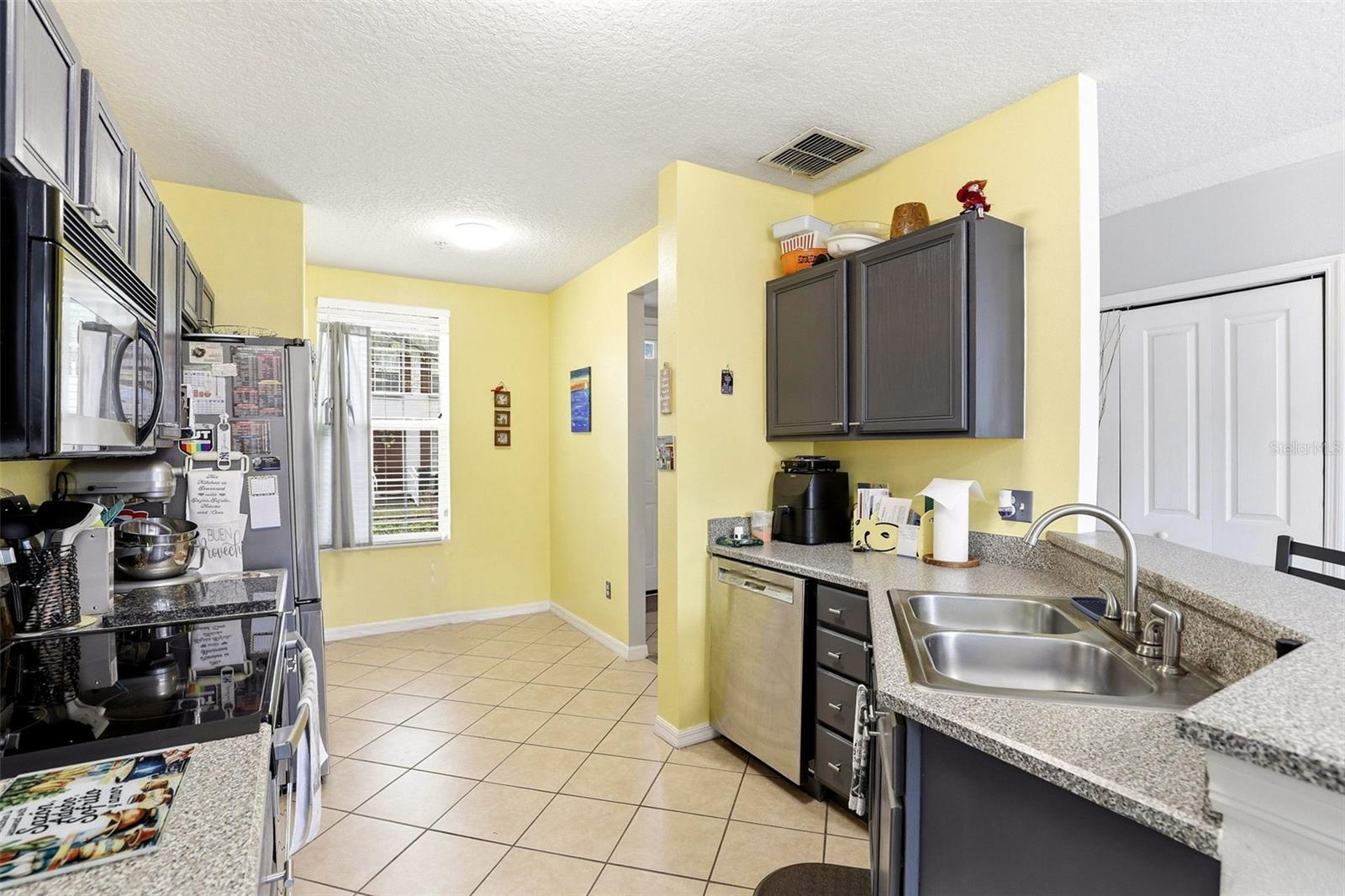 Image 10 of 39 For 6246 Westcott Cove Boulevard