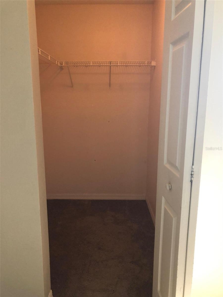 Image 19 of 31 For 1939 Summer Club Drive 215