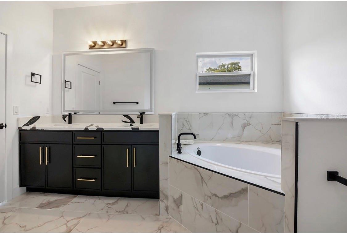 Image 11 of 19 For 1231 Dunbar Avenue