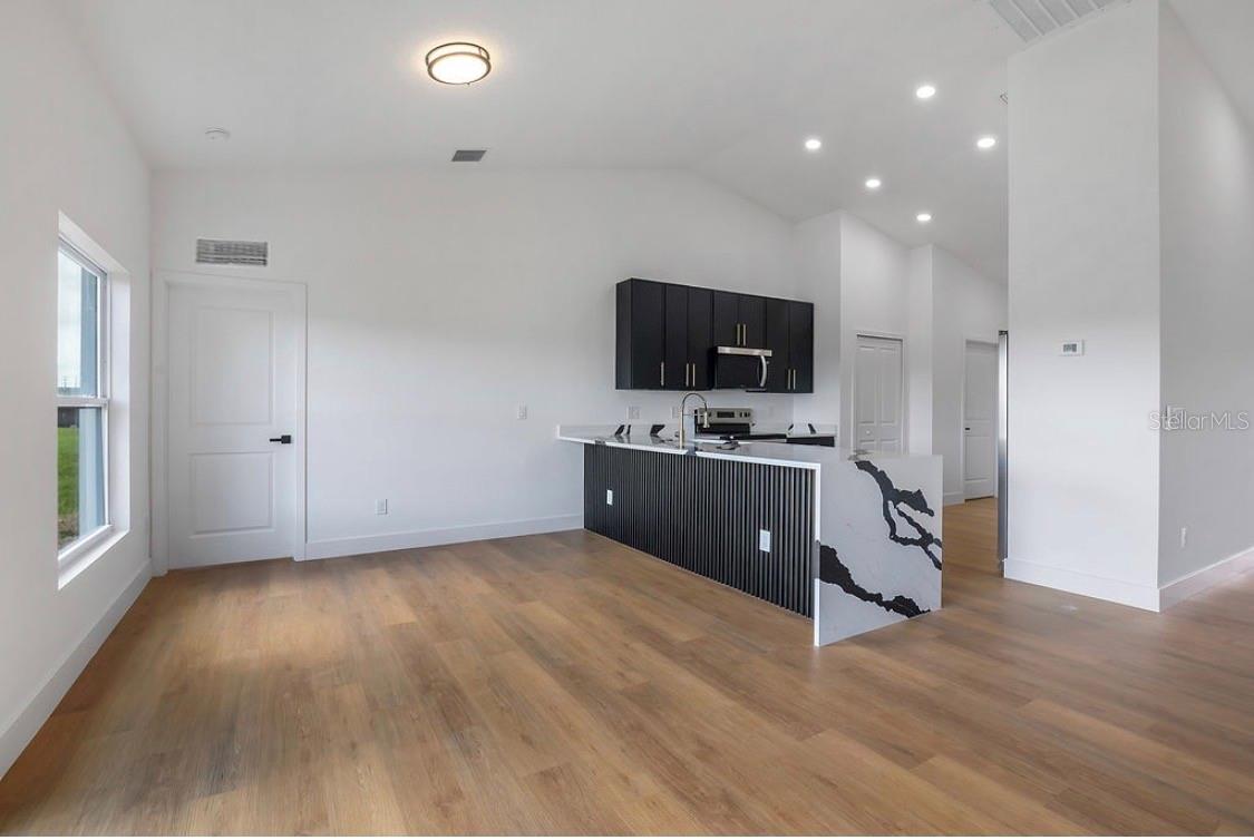 Image 6 of 19 For 1231 Dunbar Avenue