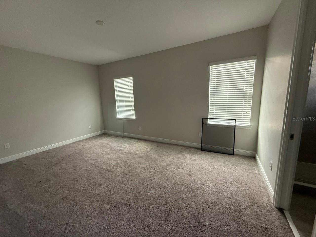 Image 18 of 25 For 148 Kenny Boulevard