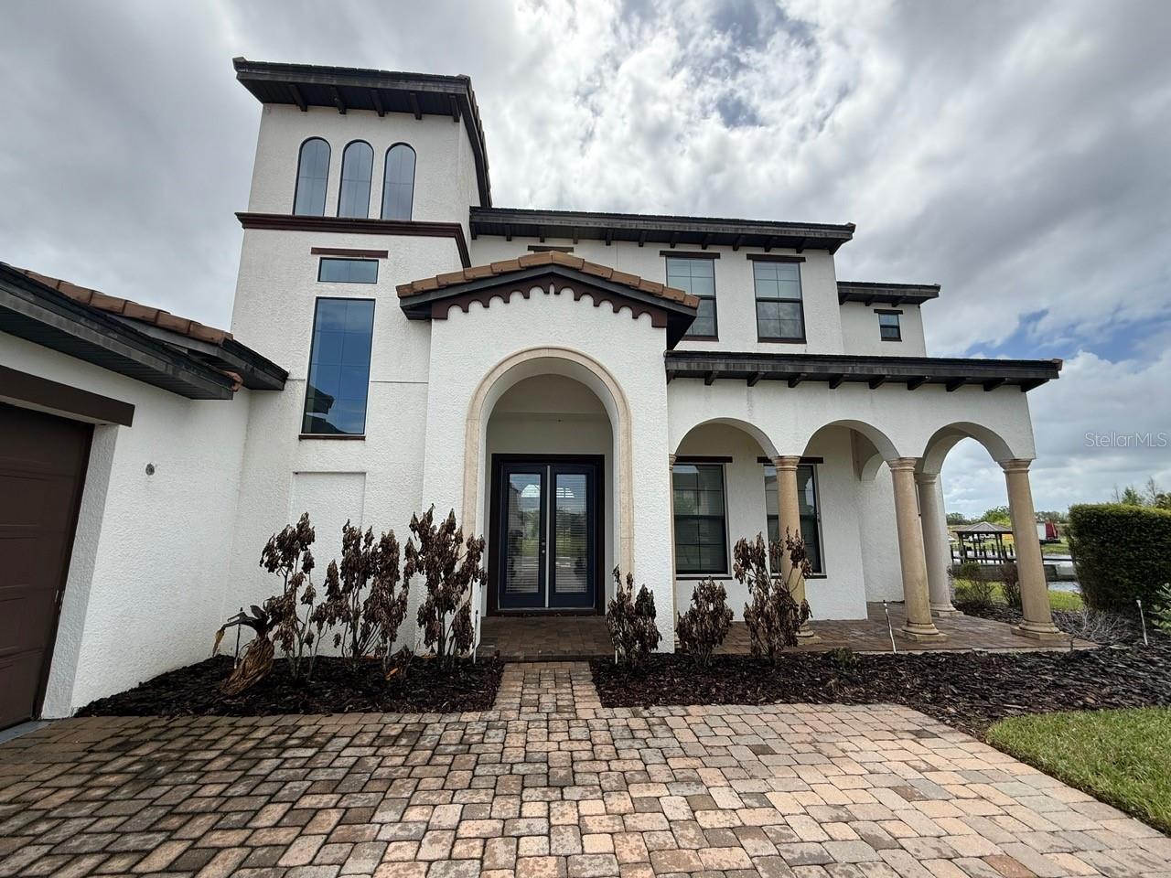 Image 2 of 25 For 148 Kenny Boulevard