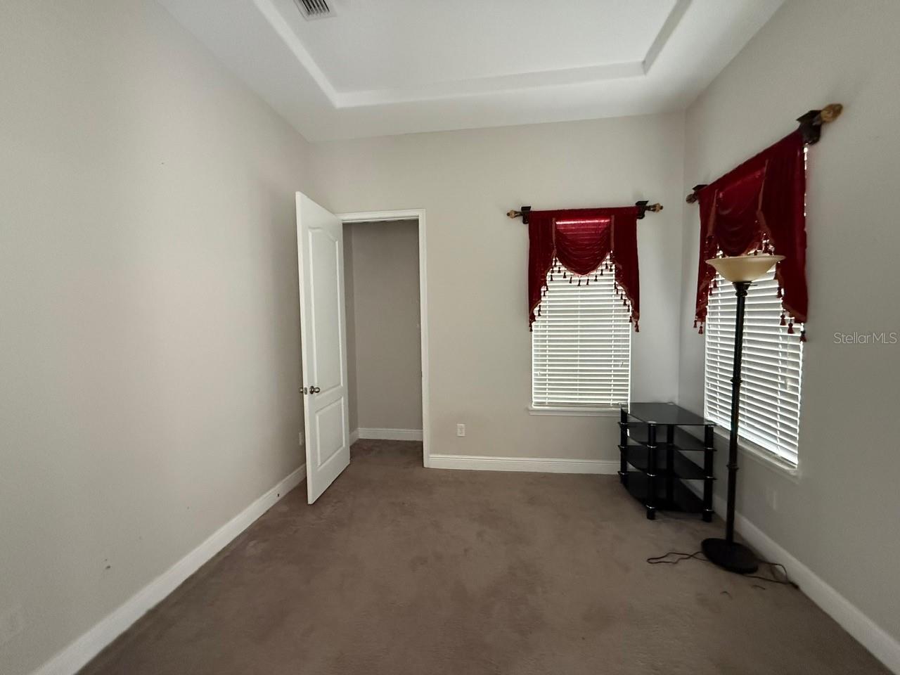 Image 4 of 25 For 148 Kenny Boulevard