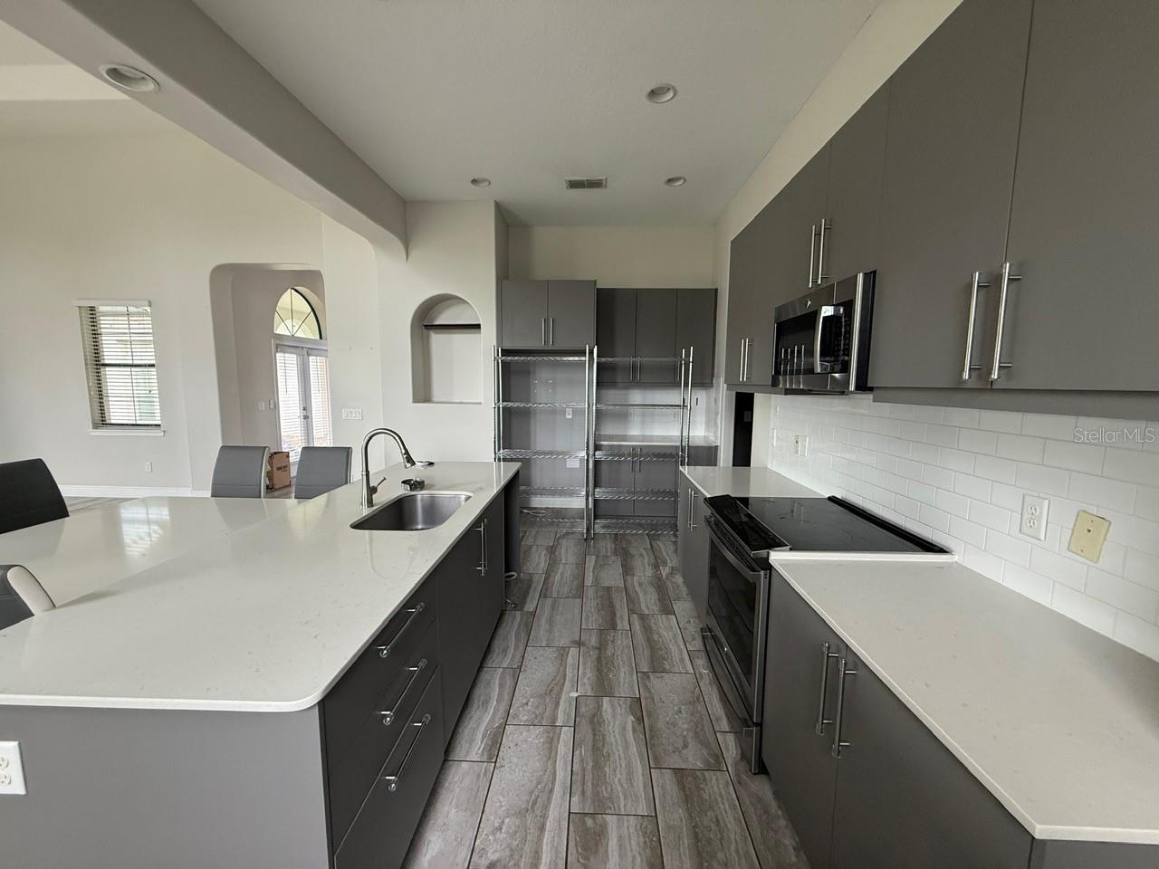 Image 8 of 25 For 148 Kenny Boulevard