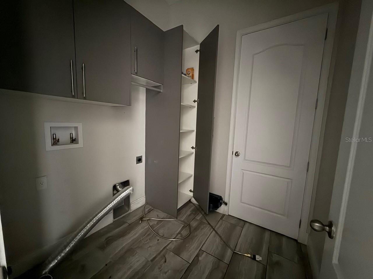 Image 9 of 25 For 148 Kenny Boulevard