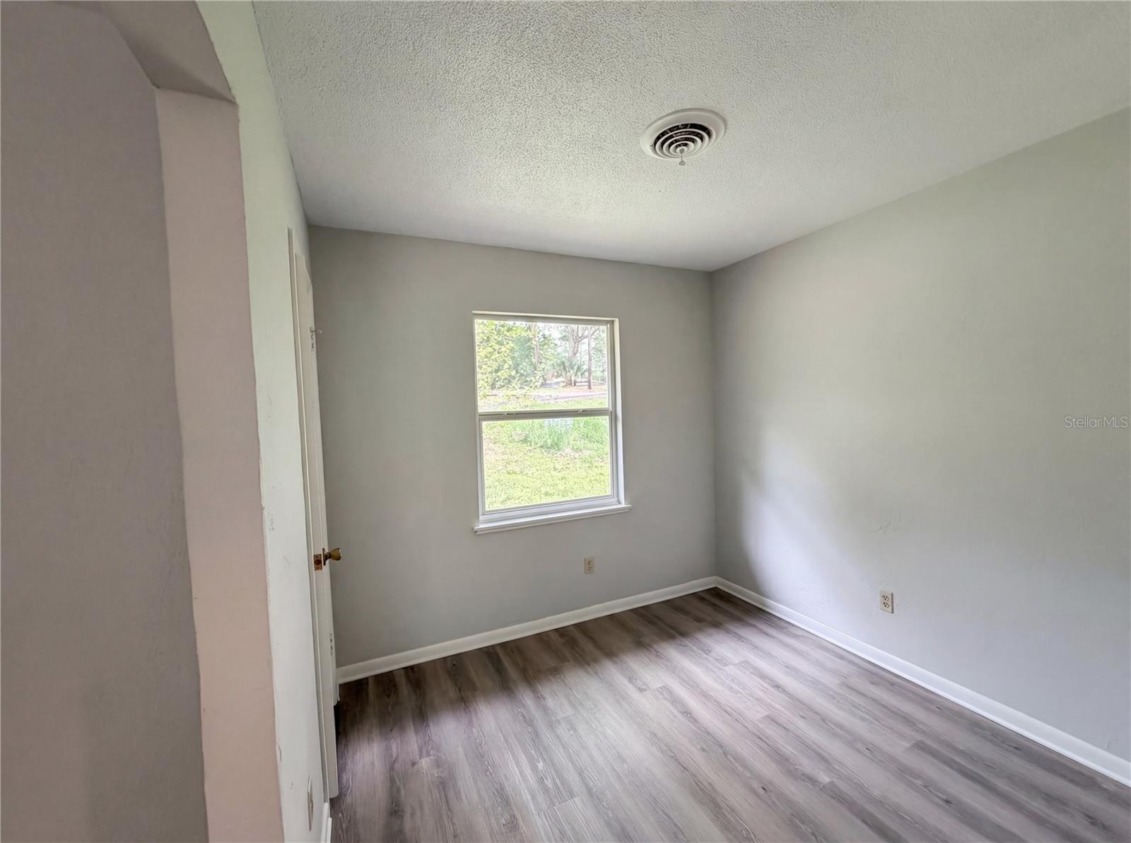 Image 10 of 23 For 1710 33rd Street