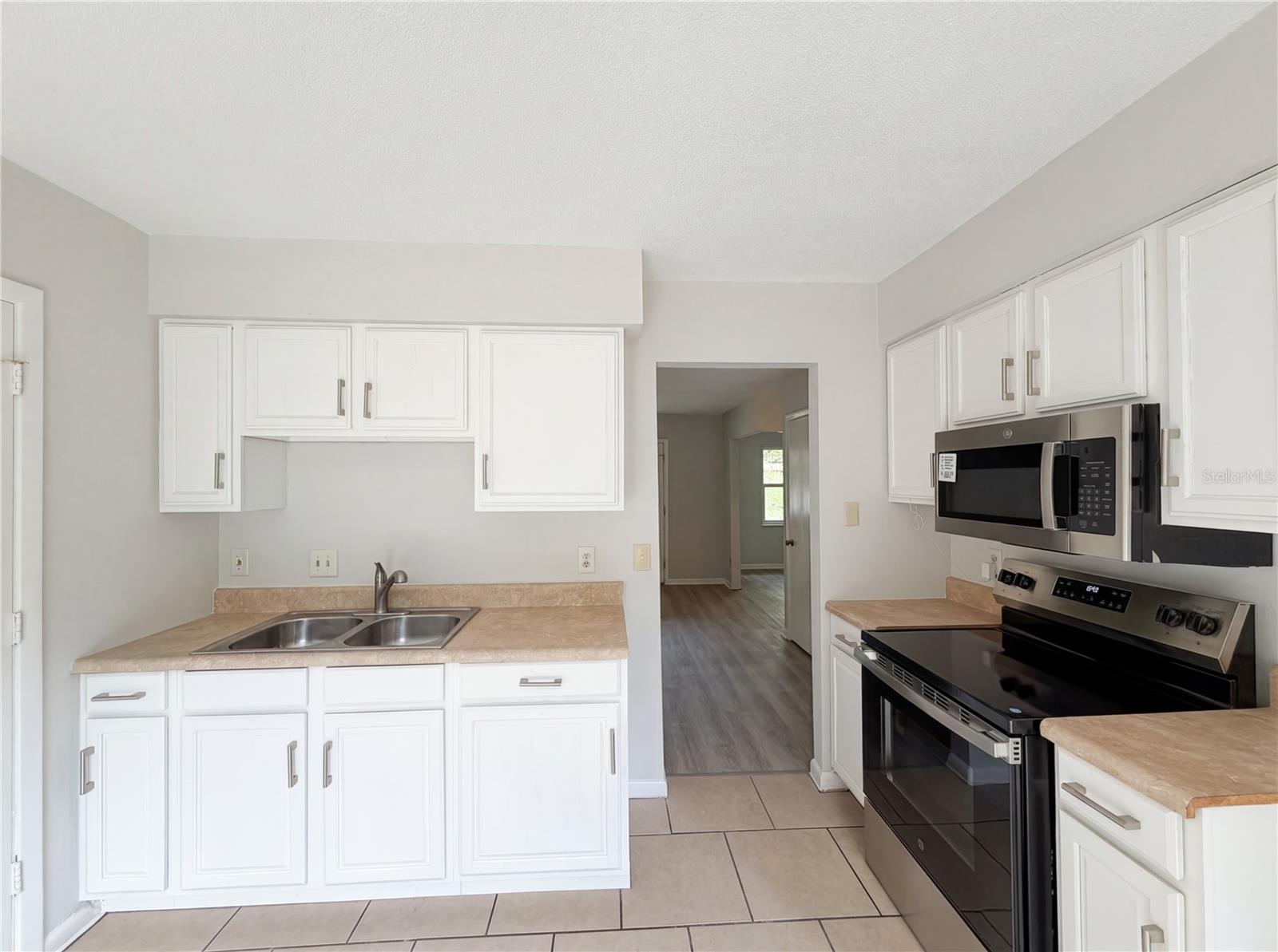 Image 2 of 23 For 1710 33rd Street