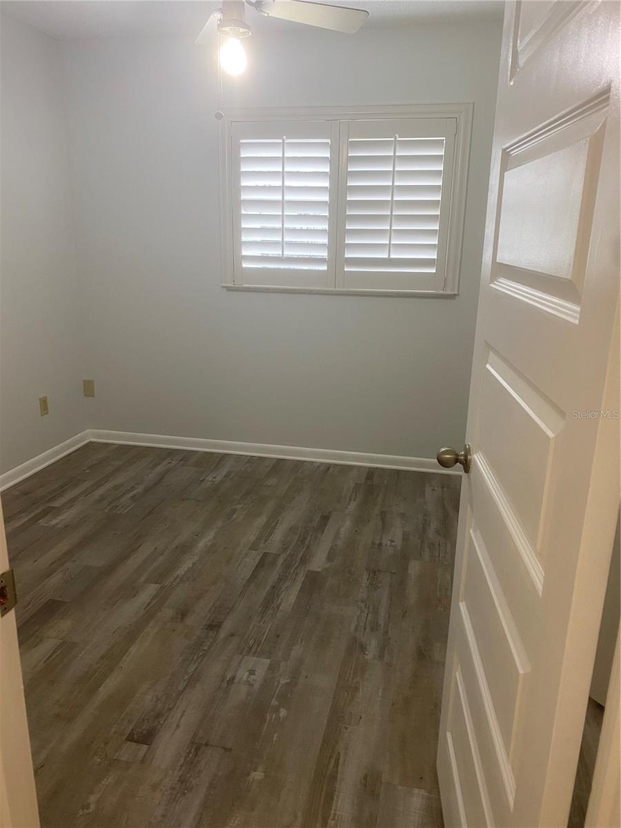 Image 7 of 11 For 1121 Bonnie Lou Drive