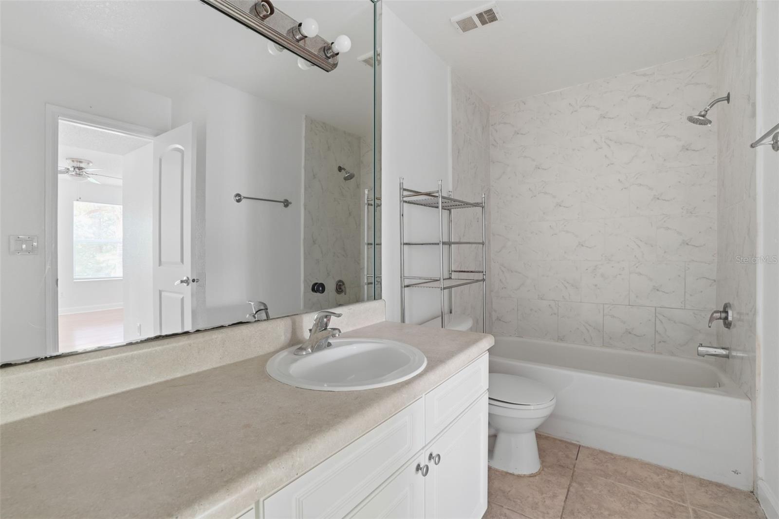 Image 10 of 19 For 4524 Commander Drive 1627