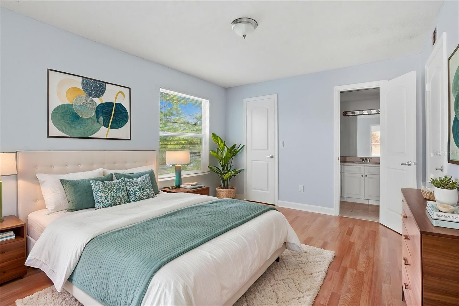 Image 11 of 19 For 4524 Commander Drive 1627