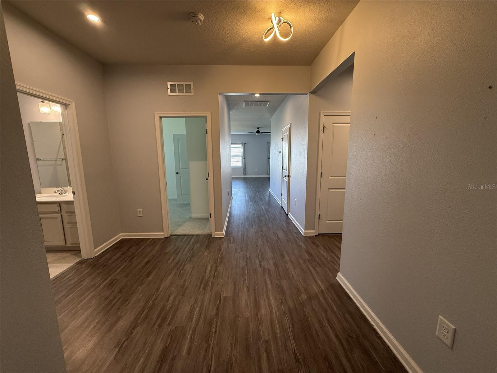 Image 7 of 26 For 6205 114th Avenue E