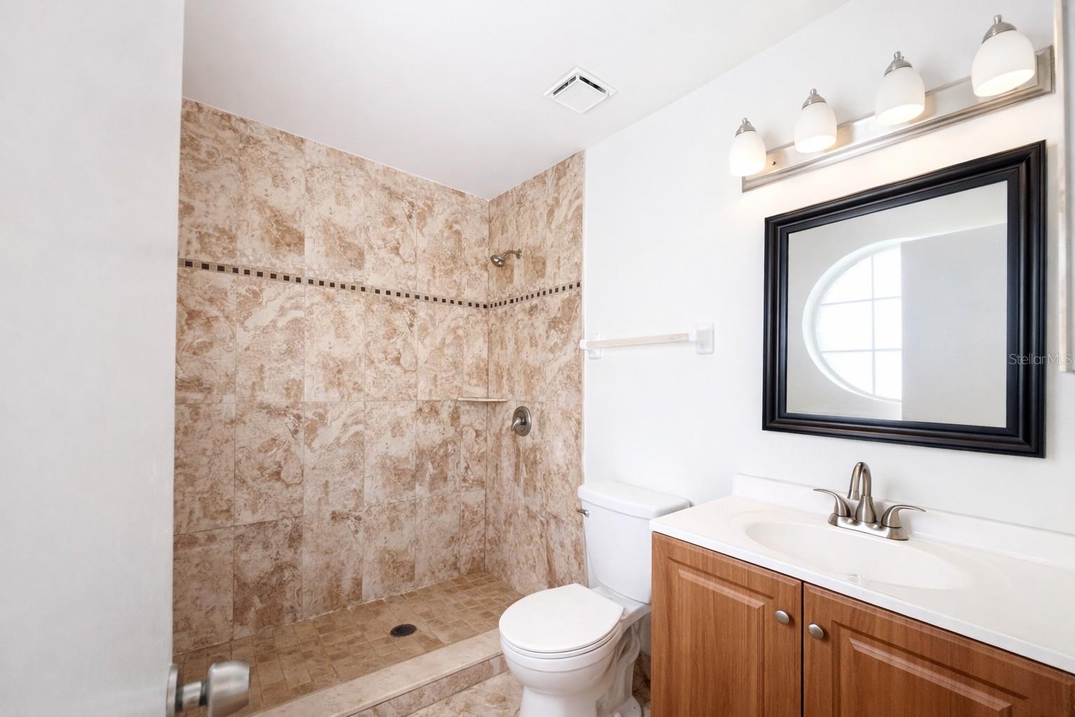 Image 18 of 23 For 11008 Yorkshire Ridge Court